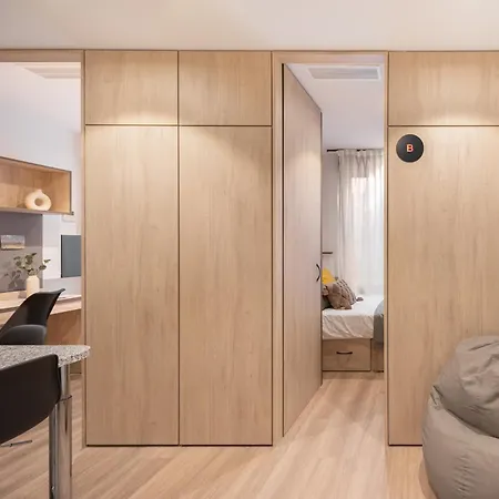 아파트호텔 Stephouse Tarradellas 3*